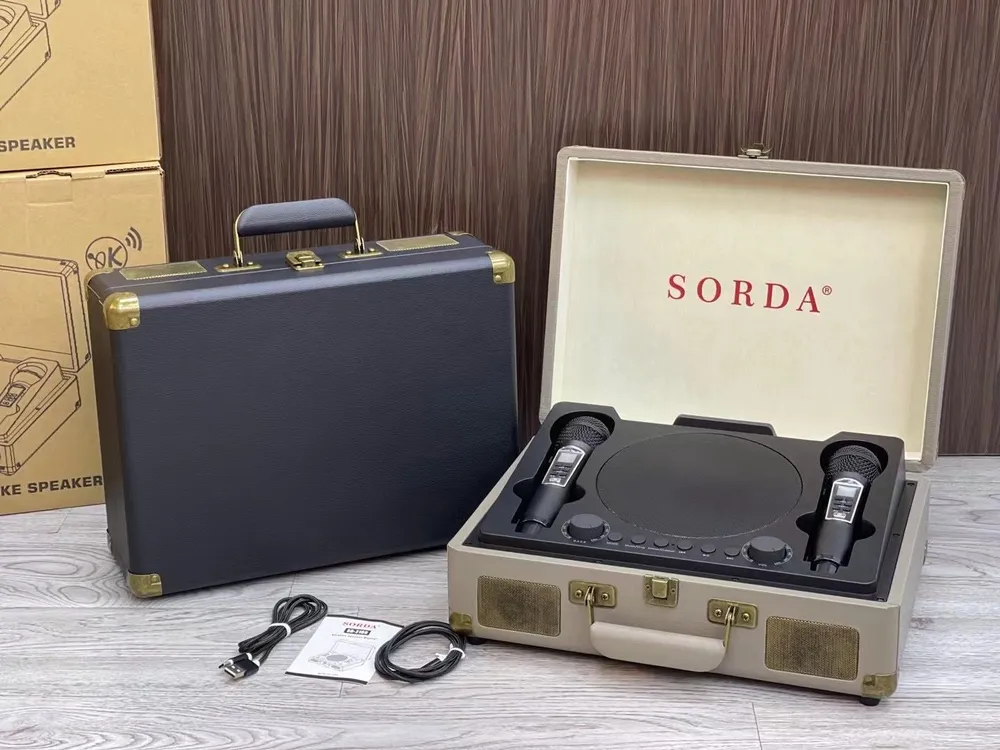 Караоке система Ретро Чемодан SORDA SD-2109 с двумя микрофонами